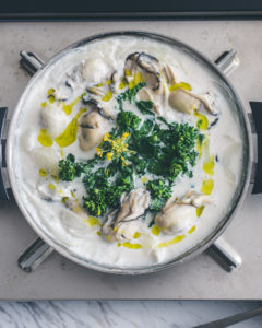 Tomoky Takeさんの 牡蠣と菜の花のミルク鍋 Better Vege Life